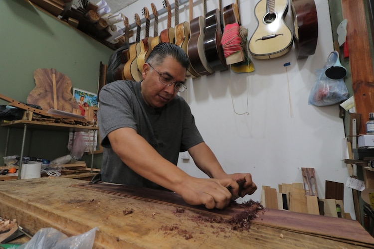 Guitarras de Paracho, símbolo artesanal y musical de Michoacán