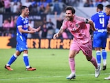 Messi celebra su anotación ante el Cruz Azul.