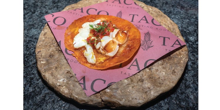 Quesadilla adobada de langosta.