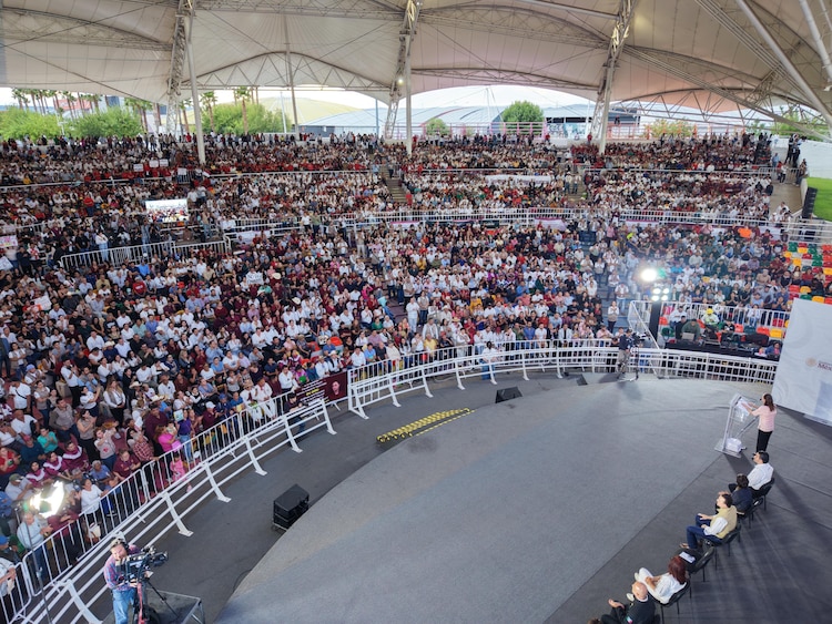 Presidenta Claudia Sheinbaum Pardo durante la gira nacional con motivo de su Segundo Informe de Gobierno.