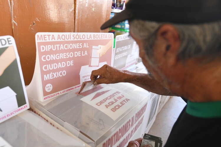 Convocatoria aprobada por el IECM establece lineamientos para las candidaturas.