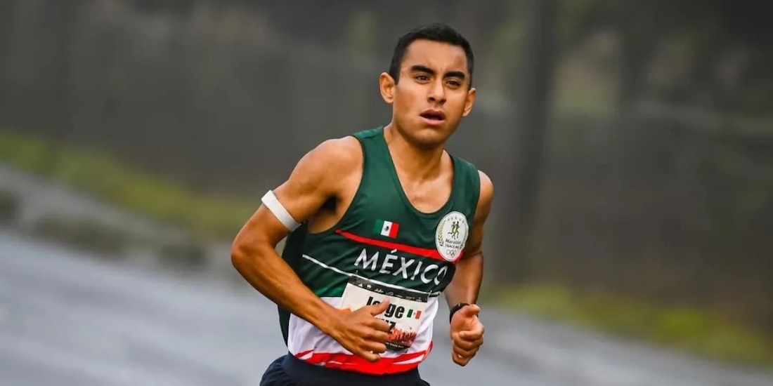 Jorge Luis Cruz hace historia en el Maratón de Chicago