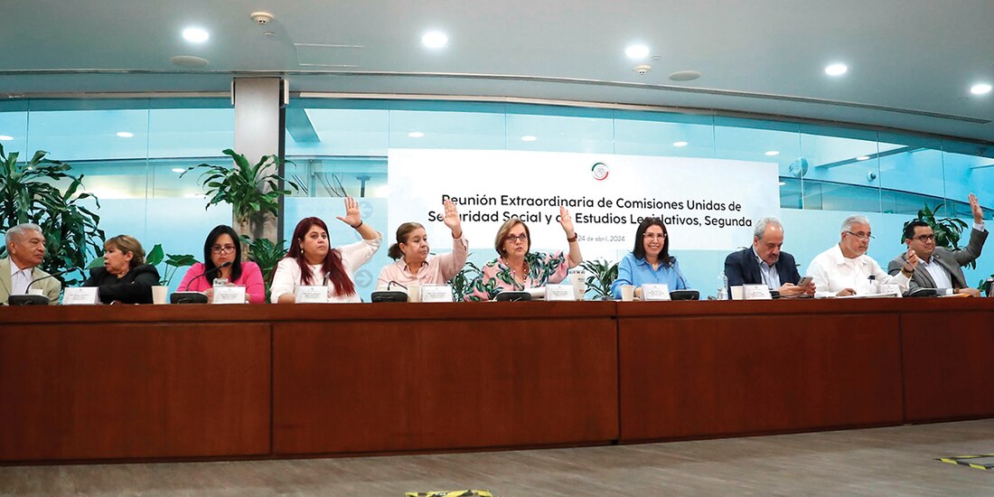 Comisiones Unidas de seguridad Social y de Estudios Legislativos Segunda, ayer.