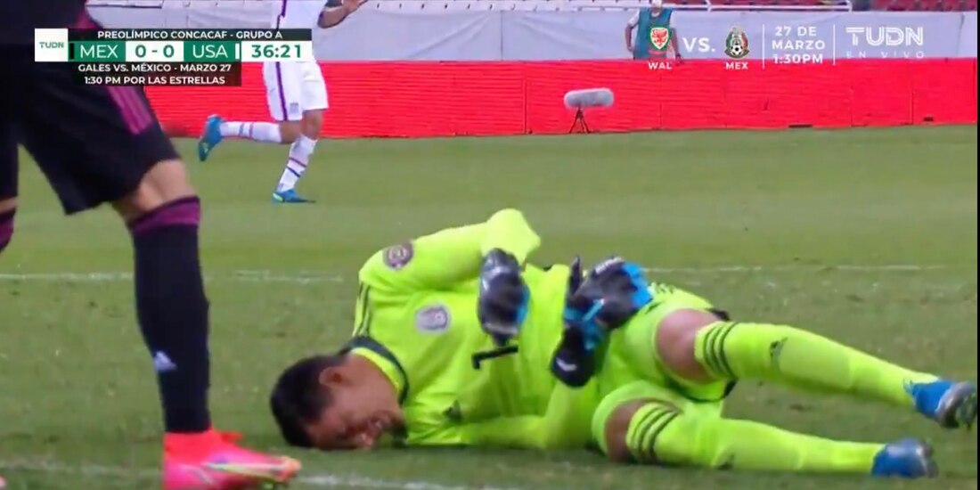 Malagón se lamenta por la lesión en el partido de México vs Estados Unidos