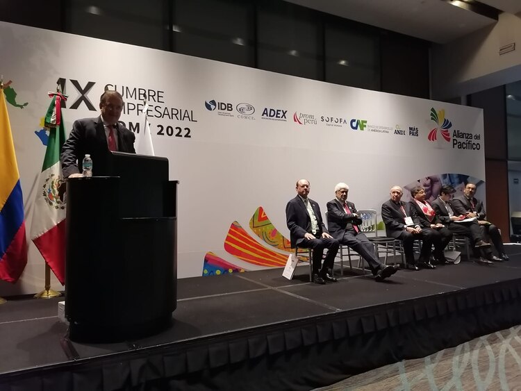 “Hagamos cosas chingonas”, dice Ebrard a líderes de la Alianza del Pacífico