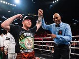 El boxeador mexicano Canelo Álvarez en su pelea ante Edgar Berlanga