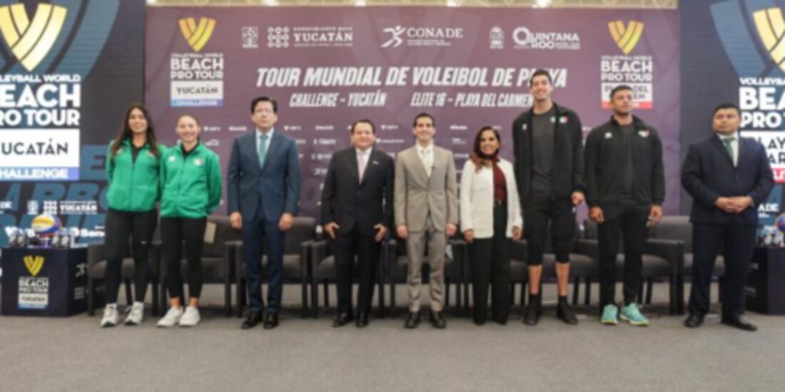 Jugadores, gobernadores y directivos, en la presentación, ayer.