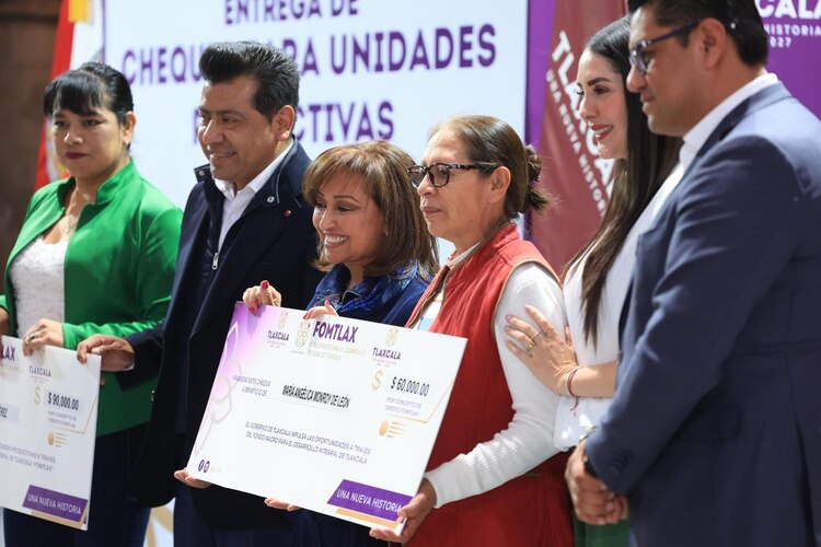 país. En su administración se han destinado más de 1,322 mdp en microcréditos y 36 mdp en capacitación laboral.