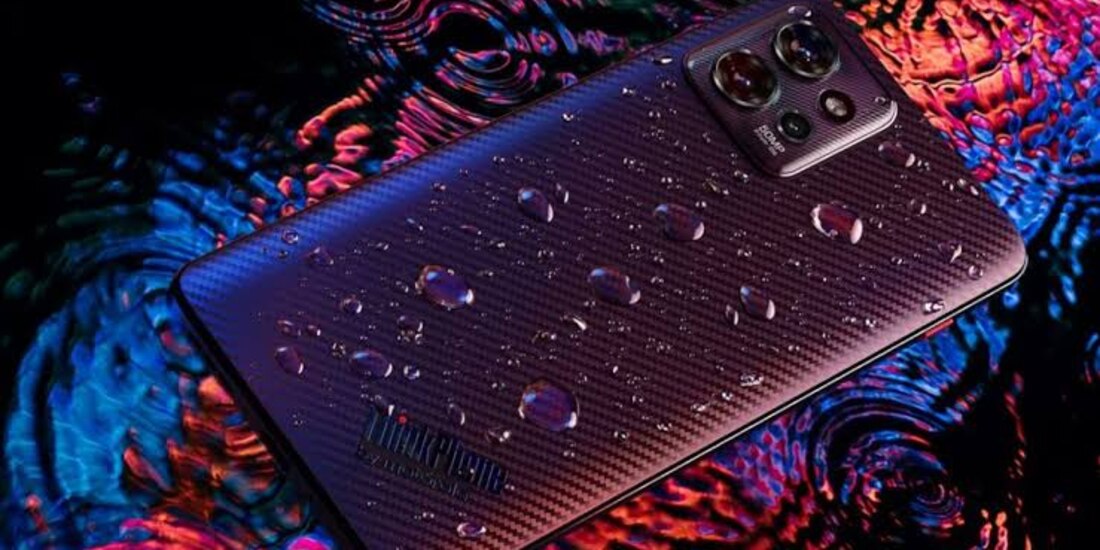 El nuevo celular es resistente a cualquier clima.