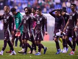 Jugadores de la Selección Mexicana tras el partido ante el Valencia