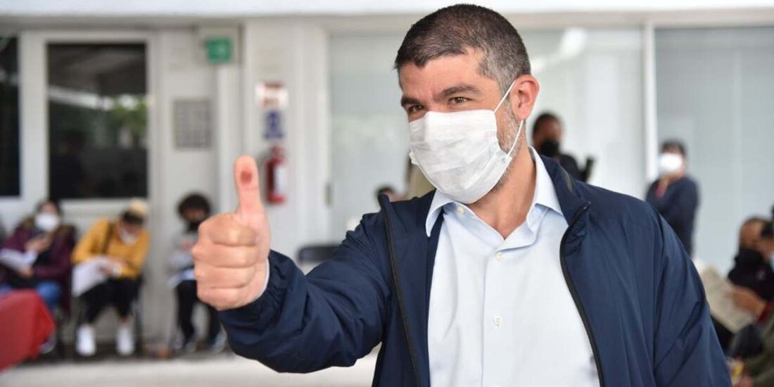 Mauricio Tabe Echartea, candidato de la alianza PAN-PRD-PRI a la alcaldía Miguel Hidalgo, señaló que la mayoría de la gente está despreciando el intento de la compra del voto.