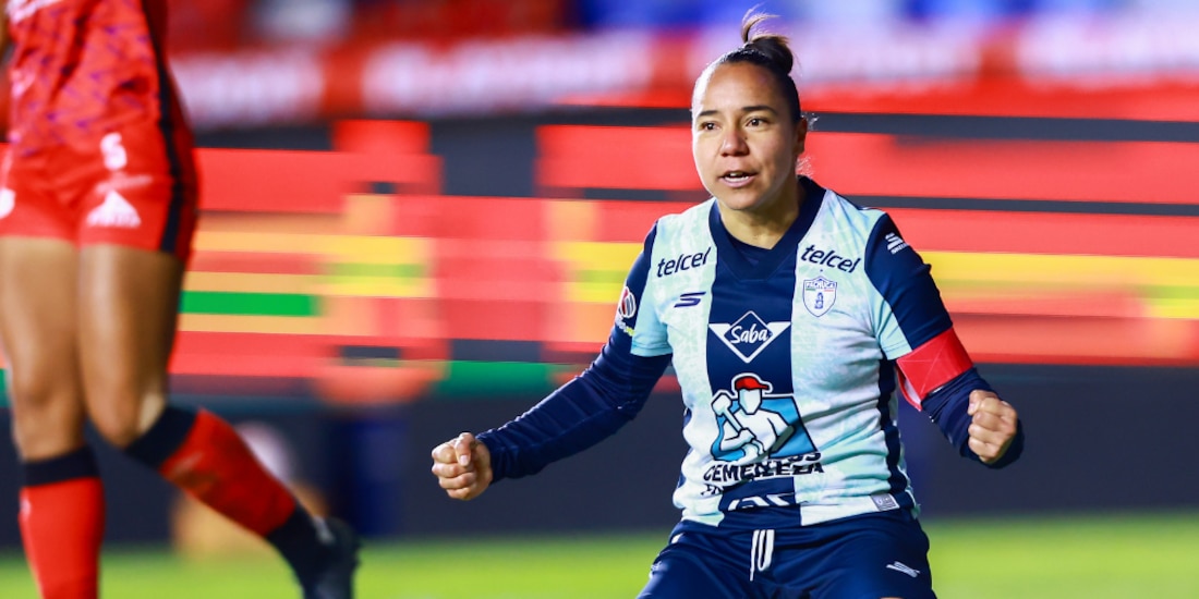 Charlyn Corral recibe una sanción ejemplar por jalarle el cabello a su rival.