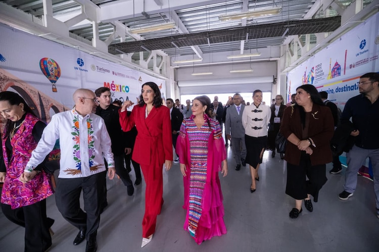 Shaikha Nasser Al Nowais realiza su primera visita oficial a México en el marco del congreso
