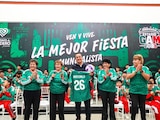 Al centro, el alcalde de Gustavo A. Madero, Janecarlo Lozano Reynoso.
