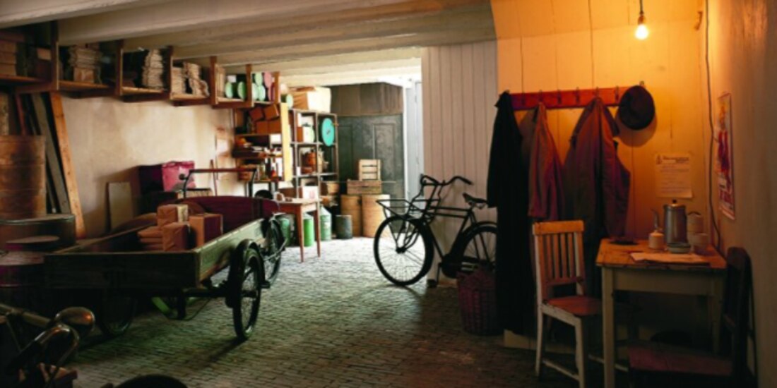 Reconstrucción del almacén en la parte delantera