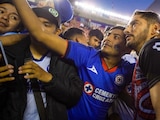 Jesús Corona vuelve al Estadio Azul con increíble reacción de la afición