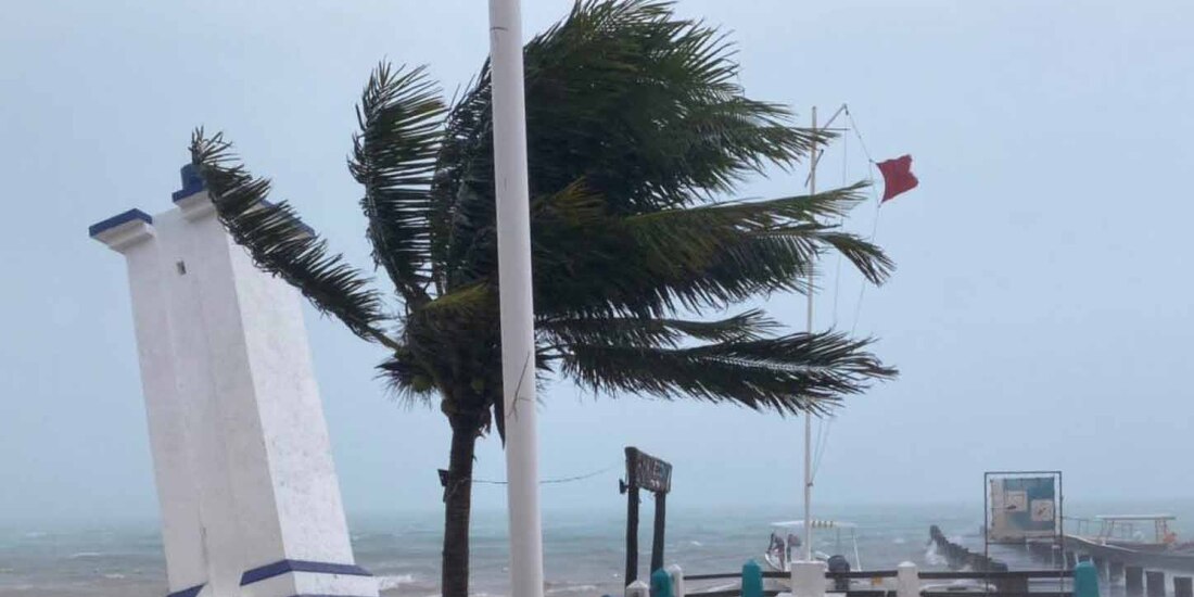 El gobierno de Quintana Roo habilita 14 refugios por la llegada del huracán "Lisa" de categoría 1