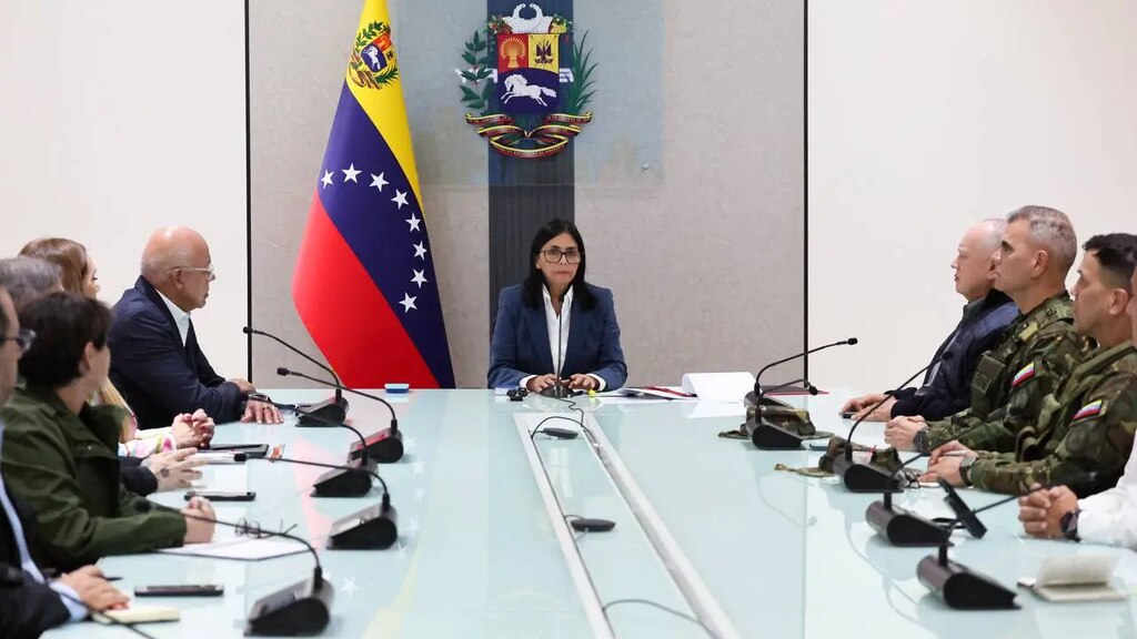 La vicepresidenta encabeza el Consejo de Seguridad, ayer.