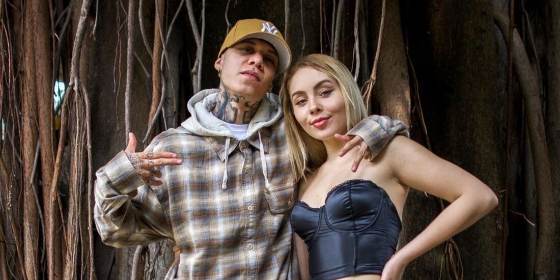 Critican a Santa Fe Klan y Maya Nazor por irse de fiesta con su bebé de 2 meses