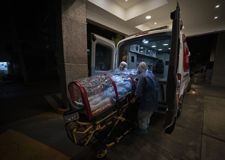 El traslado en aislamiento de una persona durante la pandemia por COvid-19