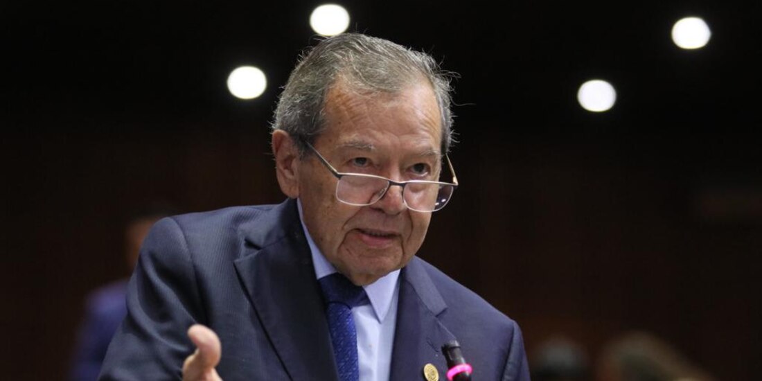 En su cuenta de Twitter dijo además que ya le reclamó a Mario Delgado por no haber apoyado a Alfonso Ramírez Cuéllar en el litigio del partido contra la Sala Superior.