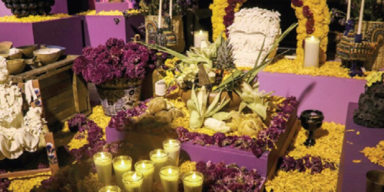 FONART inauguró ayer La Feria de las artesanías en el Centro Cultural, Los Pinos.