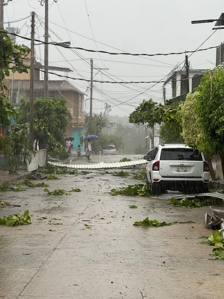 Daños en Cuajinicuilapa.