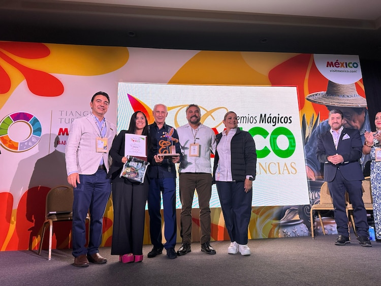 La gastronomía regional recibe galardones en foros internacionales de turismo.