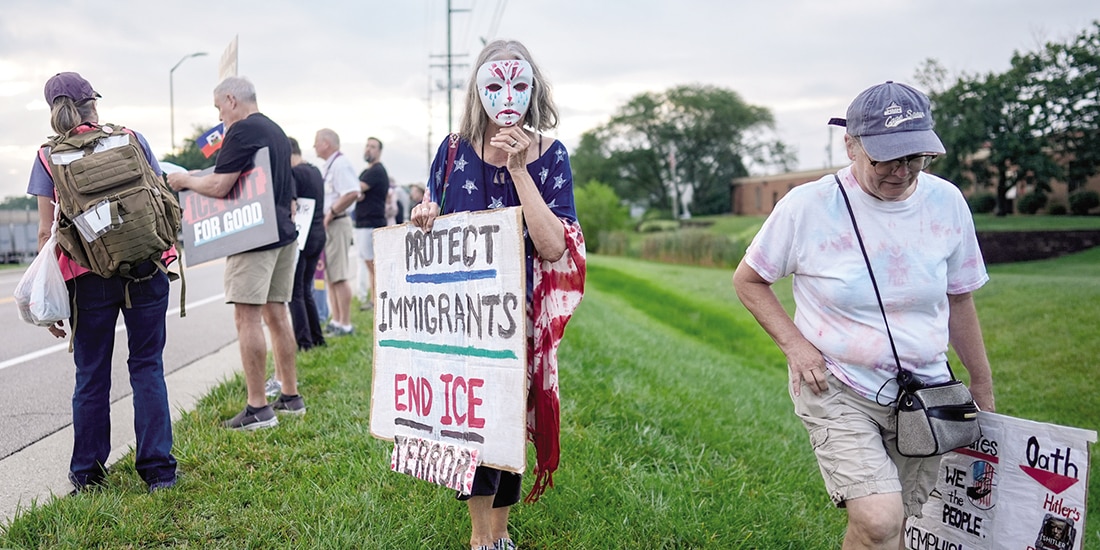 PROTESTA contra autoridades migratorias en Cincinnati, el domingo pasado