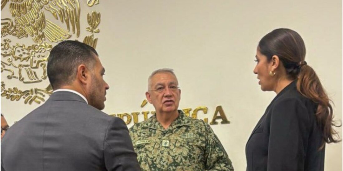 En la reunión con la Gobernadora estuvieron presentes integrantes del gabinete federal.