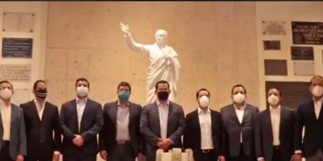 De izq. a der.: Los gobernadores José Rosas Aispuro (Durango), Francisco Domínguez (Querétaro), Francisco García Cabeza de Vaca (Tamaulipas), Javier Corral (Chihuahua), Diego Sinhue Rodríguez (Guanajuato), Mauricio Vila (Yucatán), Carlos Mendoza Davis (BCS), Carlos Joaquín González (Quintana Roo) y Martín Orozco (Aguascalientes), en una reunión en junio pasado.