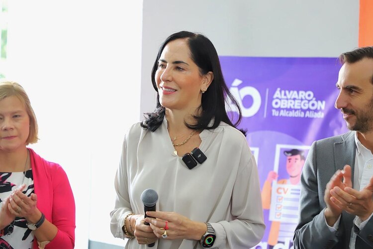 La alcaldesa Lía Limón busca el bienestar para que hogares en la Álvaro Obregón.