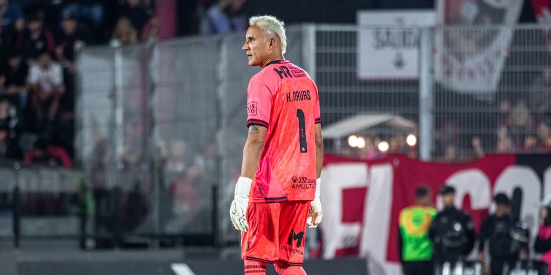 Keylor Navas será nuevo portero de Pumas