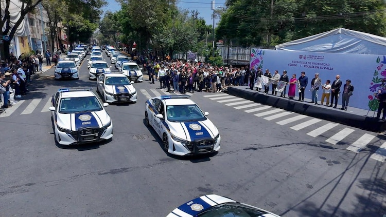 CDMX desplegará más de 8 mil policías y 2 mil patrullas con nueva