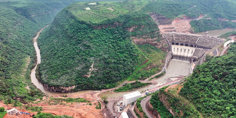 VISTA AÉREA de la presa El Zapotillo, con capacidad para 47 millones de metros cúbicos y destinada a aportar 3 m/s para la Zona Metropolitana.