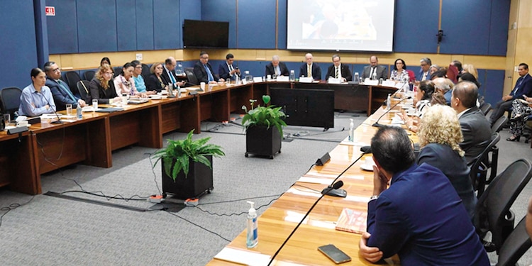 Reunión del Colegio de Directoras y Directores de Facultades y Escuelas de la UNAM, ayer.