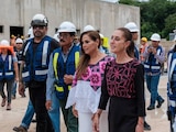 Claudia Sheinbaum supervisa hospitales y proyectos de salud en Chetumal acompañada de Mara Lezama.