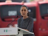 CIUDAD DE MÉXICO, 28MARZO2021.- Claudia Sheinbaum Pardo, Jefa de Gobierno; Andrés Lajous, secretario de Movilidad, hicieron la presentación de la aplicación "Mi Taxi" con la cual los ciudadanos podrán solicitar un taxi concesionado con tan solo bajar la app a su celular.
FOTO: VICTORIA VALTIERRA/CUARTOSCURO.COM