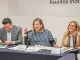 La panista (centro) en su última sesión de la Presidencia de la Comisión de Asuntos Indígenas, ayer.