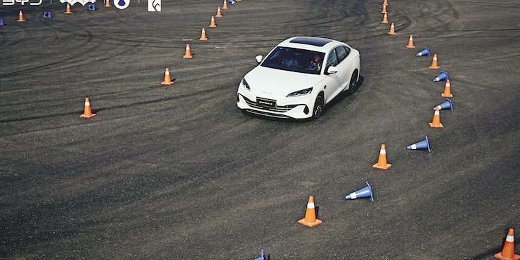 BYD Seal 6 con el diseño que mejora eficacia y tiene confort