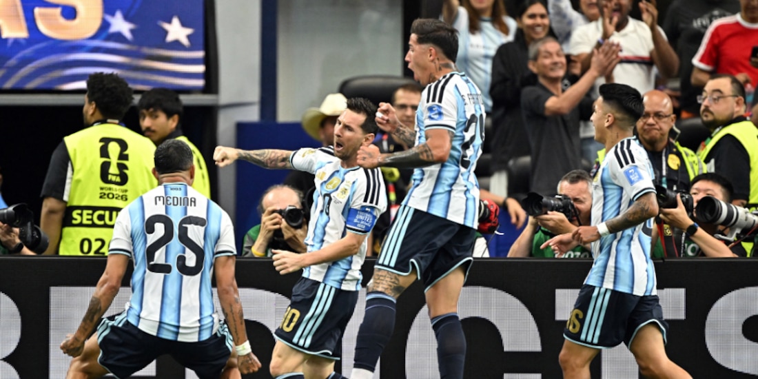 Messi celebrando junto a sus compañeros su cuarto gol de este Mundial 2026.