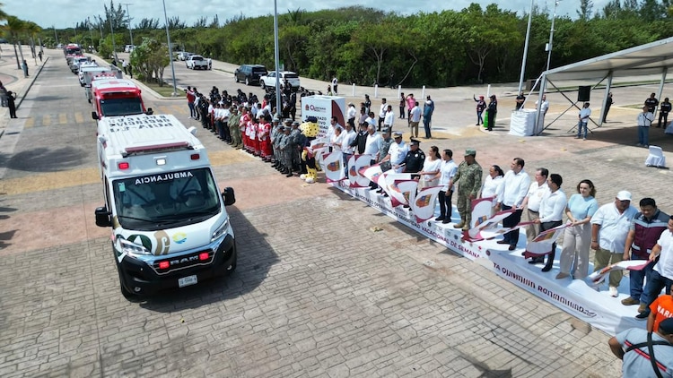 Unidades terrestres y aéreas de la Secretaría de Seguridad Ciudadana se reportan listas para el despliegue preventivo en todo Quintana Roo.