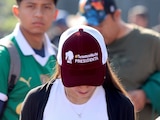 Aspecto de una asistente a un evento del Gobierno federal en la Ciudad de México.