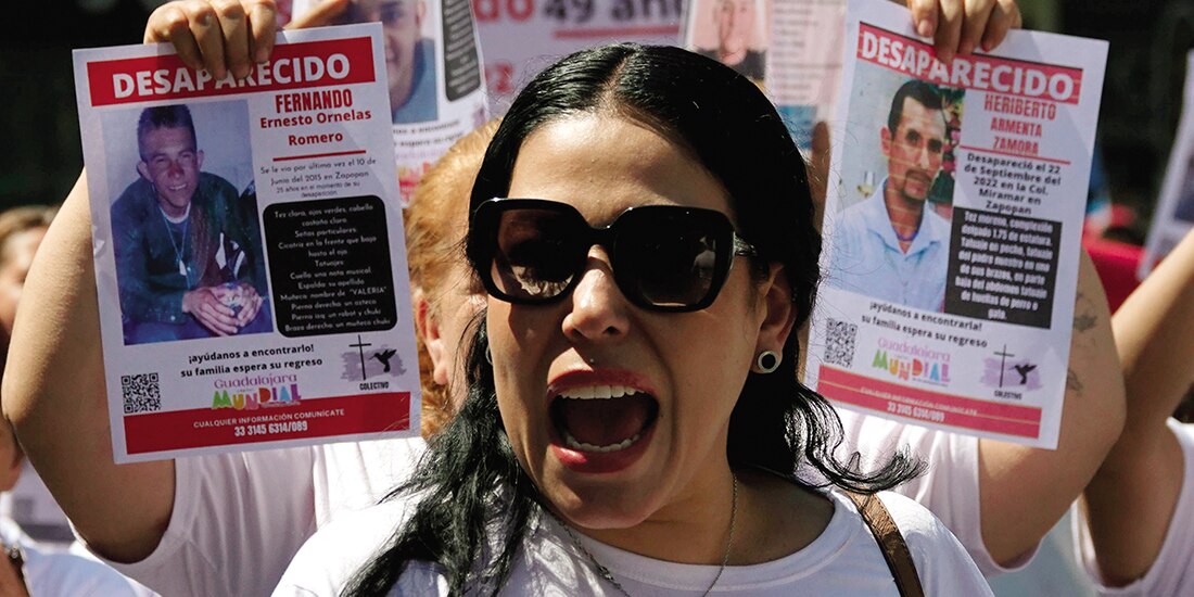 Colectivos de búsqueda de Jalisco protestaron en la CDMX, en febrero pasado.