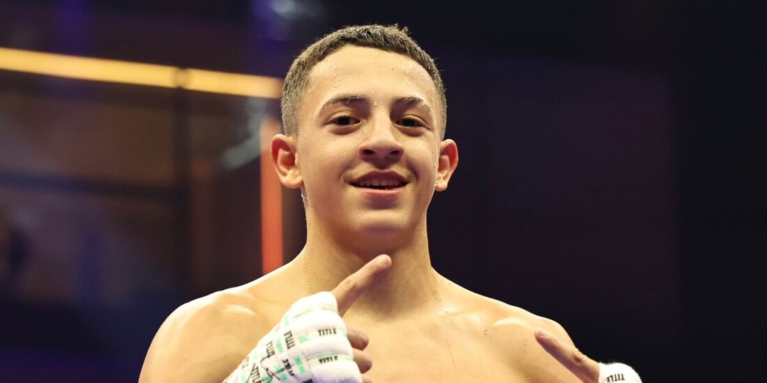 El Güerito de Tepito se estrenó como boxeador profesional con un triunfo por decisión unánime.