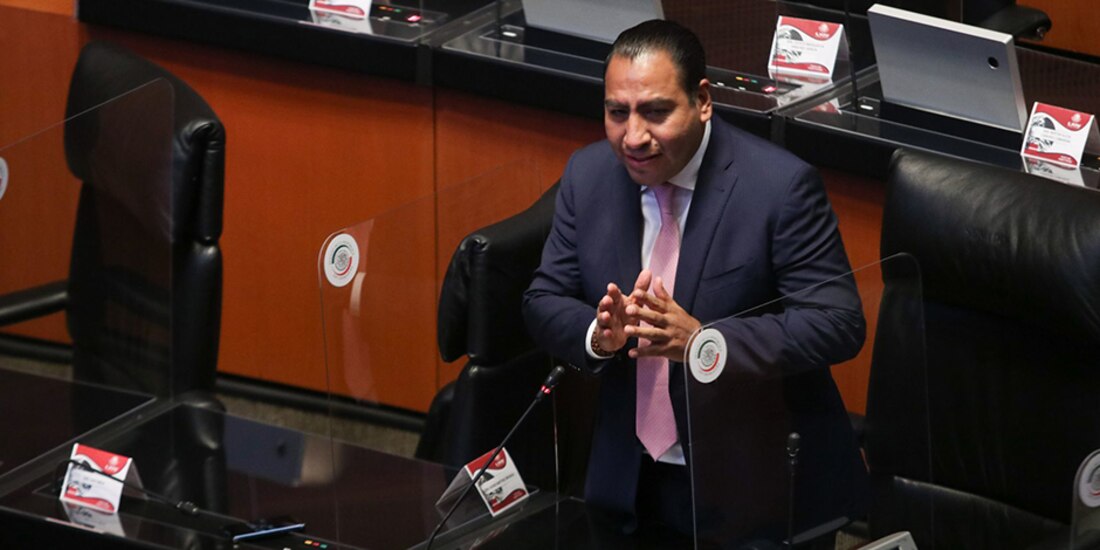 El el presidente de la Mesa Directiva del Senado, Eduardo Ramírez Aguilar.
