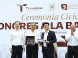 Américo Villarreal, gobernador constitucional.