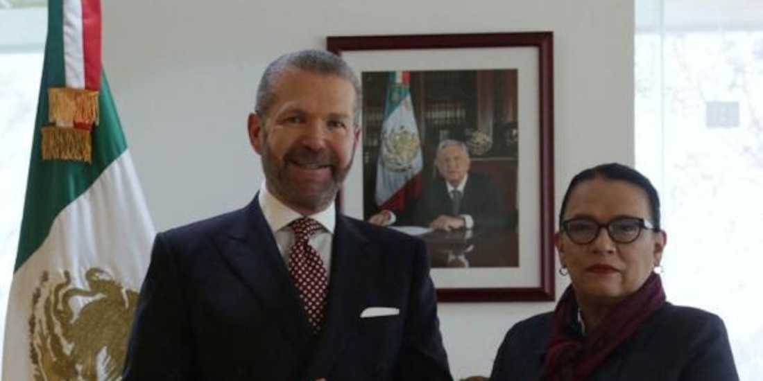 El nuevo comisionado de la SPF, Luis Wertman Zaslav, junto a Rosa Icela Rodríguez, titular de la SSPC.