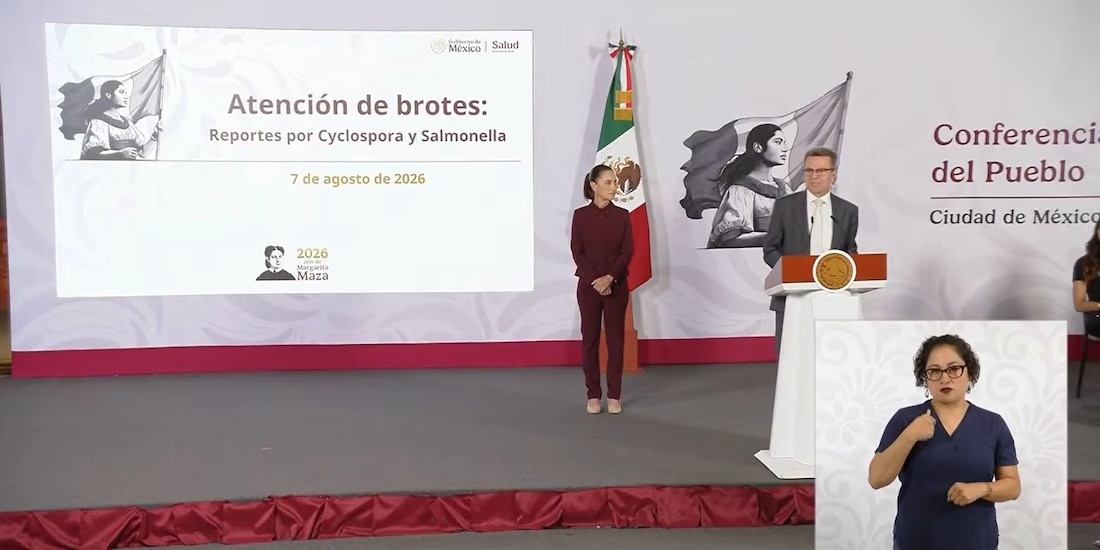 Víctor Hugo Borja Aburto, comisionado federal para la Protección Contra Riesgos Sanitarios, en la Mañanera de Sheinbaum.