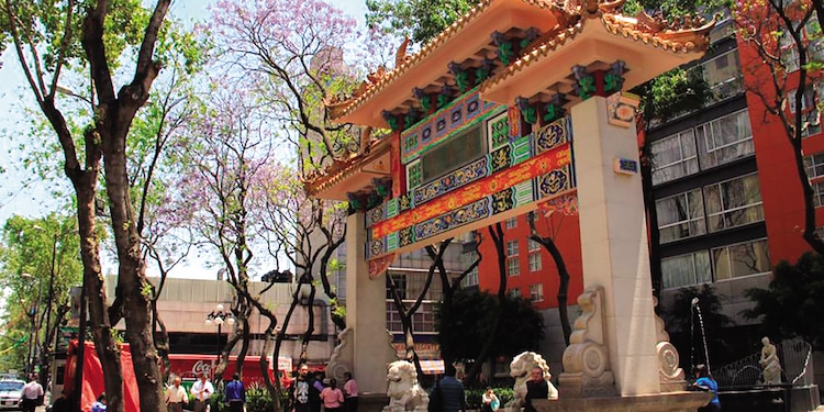 EL ARCO de la Amistad, de estilo chino, se encuentra en el Centro Histórico.